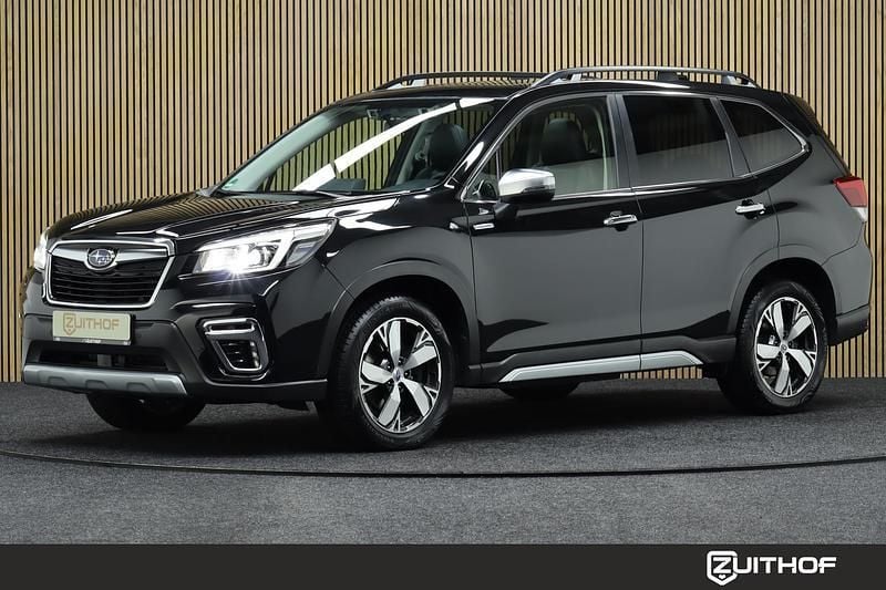 Zwart Gebruikt 2020 Subaru Forester SUV | € 33.850 (Super prijs) - Afbeelding 1/4