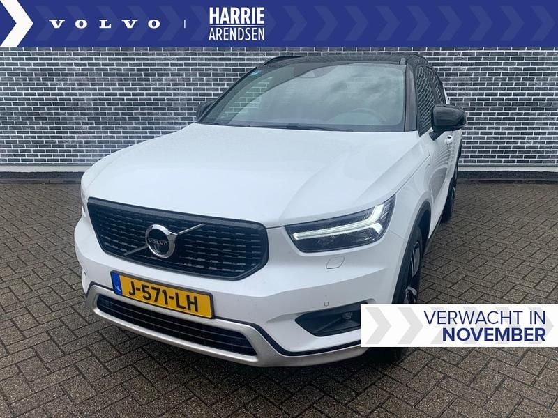 Wit Gebruikt 2020 Volvo XC40 R-Design SUV | € 34.694 (Duur) - Afbeelding 1/4