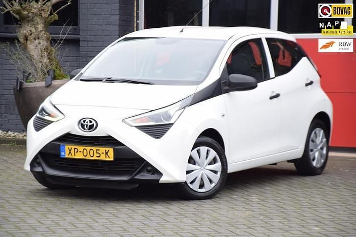 Occasion Toyota Aygo 72 PK (52 kW) 2019 Wit Hatchback