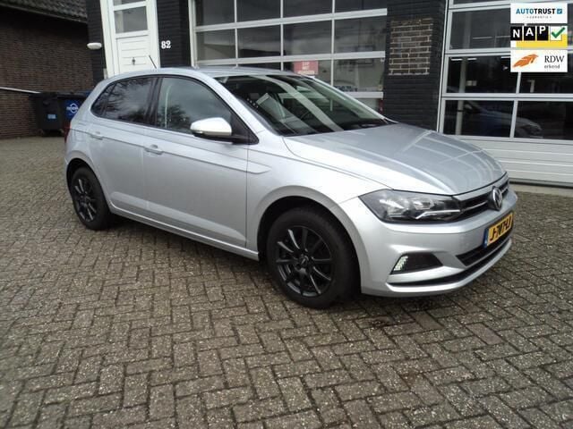 Grijs, metallic lak Gebruikt 2019 VW Polo Beats Hatchback | € 15.999 (Super prijs) - Afbeelding 1/4
