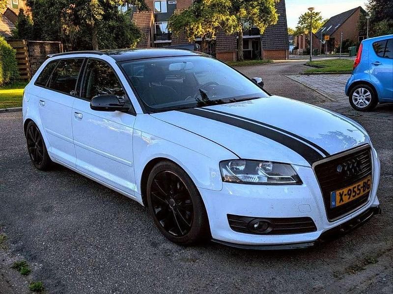 Wit Gebruikt 2011 Audi A3 Ambiente Stationwagen | € 5.500 - Afbeelding 1/4