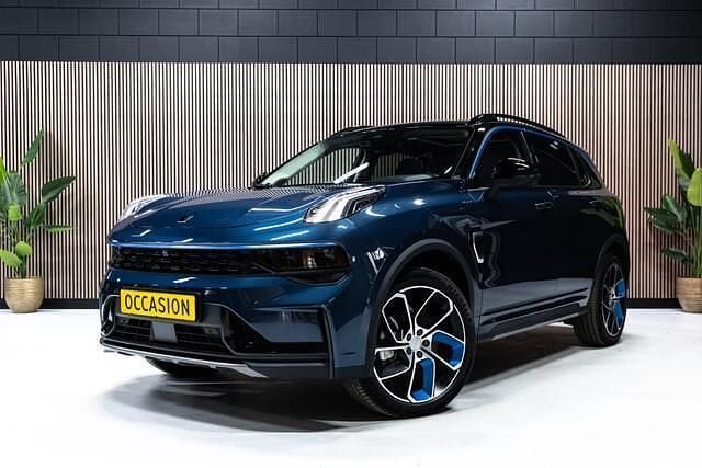 Blauw, metallic lak Gebruikt 2022 Lynk & Co 01 SUV | € 26.450 (Eerlijke prijs) - Afbeelding 1/4