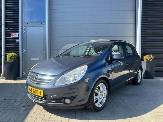 Hatchback Gebruikt 2008 Opel Corsa Cosmo Hatchback | € 8.450 (Duur) - Afbeelding 1/4