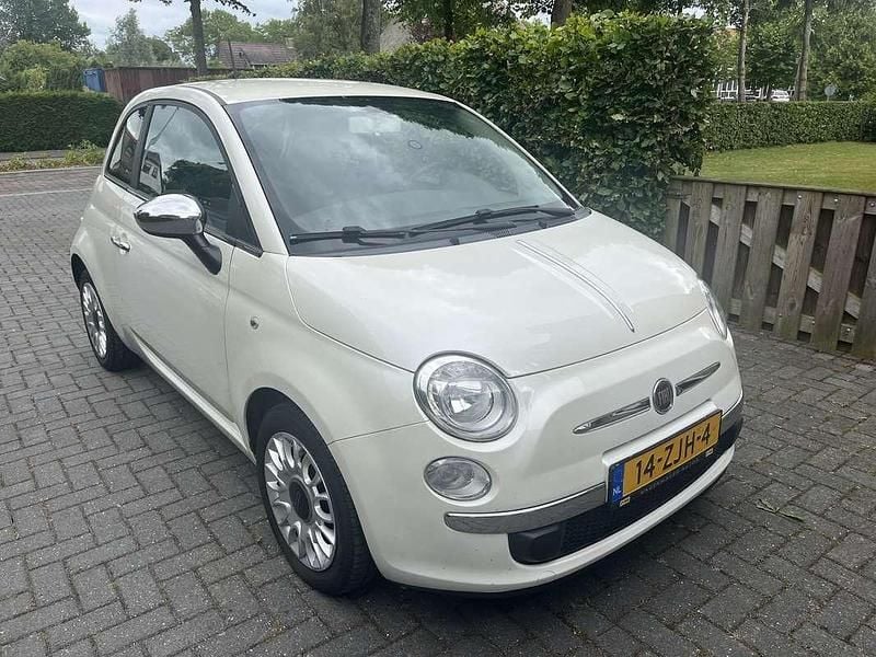 Wit Gebruikt 2012 Fiat 500 Easy Hatchback | € 5.000 (Goede deal) - Afbeelding 1/4