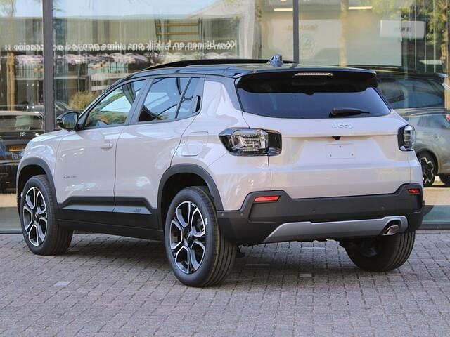 Nieuw Jeep Avenger Summit 110 PK (80 kW) 2026 Grijs SUV