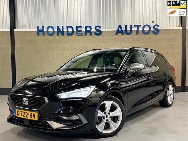 Zwart (metallic) Occasion 2021 Seat Leon FR Stationwagen | € 16.900 (Eerlijke prijs) - Afbeelding 1/4