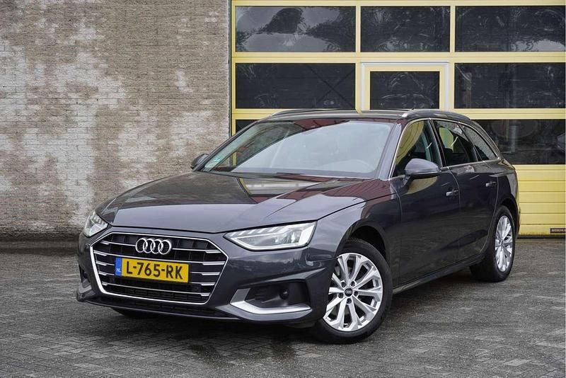 Grijs Gebruikt 2021 Audi A4 Advanced Stationwagen | € 22.950 (Goede deal) - Afbeelding 1/4