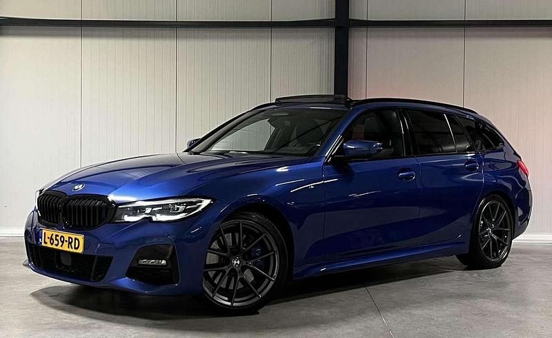 Blauw Occasion 2021 BMW 330 Executive Stationwagen | € 28.800 (Eerlijke prijs) - Afbeelding 1/4
