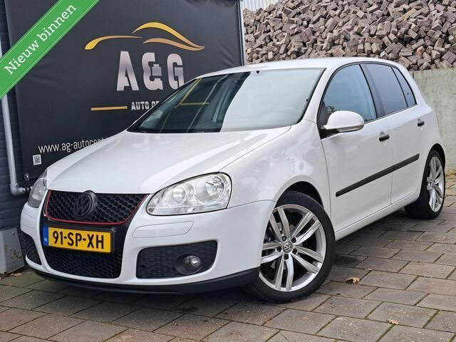Wit Gebruikt 2006 VW Golf V Hatchback | € 4.888 (Iets duurder) - Afbeelding 1/4