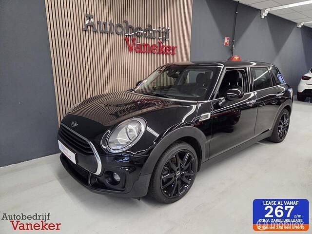 Zwart Occasion 2018 Mini One Clubman Business Stationwagen | € 16.495 (Eerlijke prijs) - Afbeelding 1/4