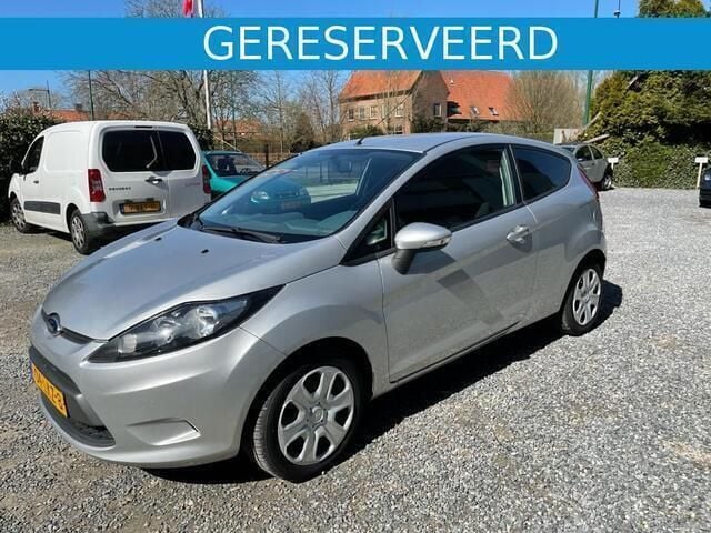 Grijs Gebruikt 2010 Ford Fiesta Hatchback | € 2.995 (Eerlijke prijs) - Afbeelding 1/4