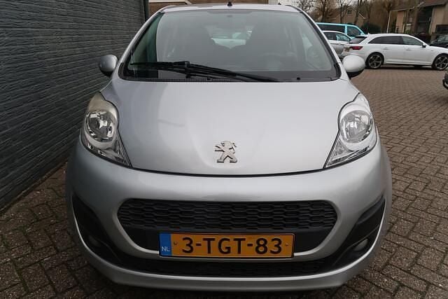 Occasion Peugeot 107 Active 68 PK (50 kW) 2014 Grijs Hatchback