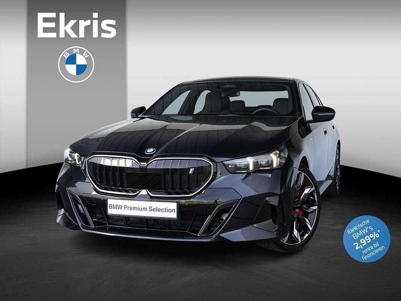Zwart, metallic lak Gebruikt 2023 BMW i5 M Sport Sedan | € 59.850 - Afbeelding 1/4