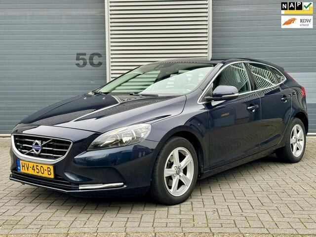 Blauw Gebruikt 2015 Volvo V40 Business Edition Stationwagen | € 6.950 (Goede deal) - Afbeelding 1/4