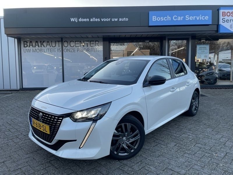 Wit Gebruikt 2022 Peugeot 208 Active Hatchback | € 15.950 (Eerlijke prijs) - Afbeelding 1/4