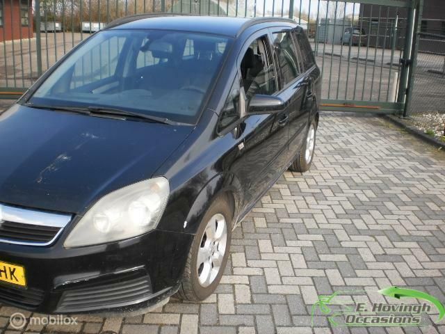 Zwart Gebruikt 2006 Opel Zafira Business MPV | € 1.650 (Iets duurder) - Afbeelding 1/4