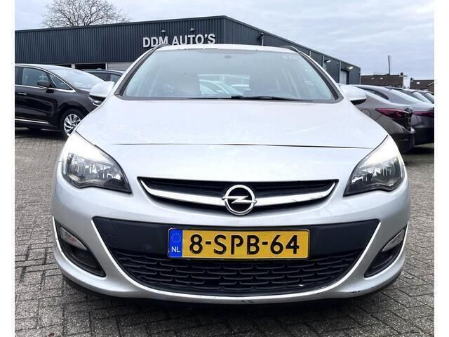 Occasion Opel Astra Business 111 PK (81 kW) 2013 Grijs, metallic lak Stationwagen