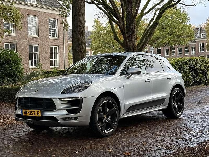 Grijs Occasion 2015 Porsche Macan SUV | € 28.900 (Eerlijke prijs) - Afbeelding 1/4