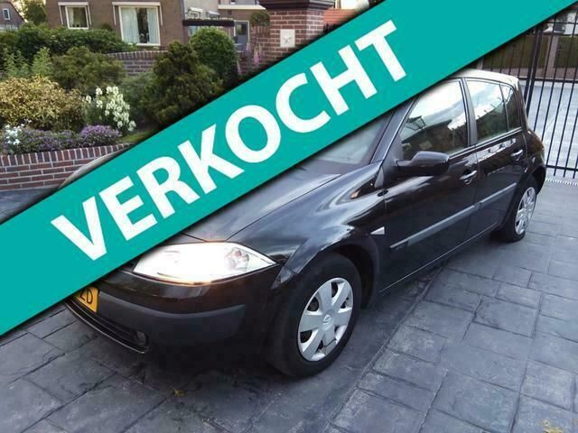 Zwart Occasion 2004 Renault Mégane II Expression+ Hatchback | € 995 - Afbeelding 1/4