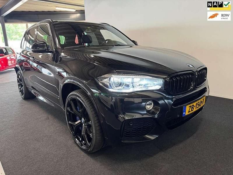 Zwart Gebruikt 2016 BMW X5 Executive SUV | € 37.500 (Eerlijke prijs) - Afbeelding 1/4