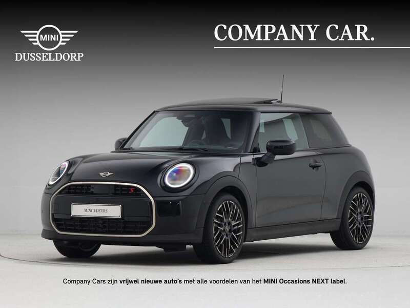 Zwart Gebruikt 2024 Mini Cooper S Favoured Hatchback | € 43.450 (Duur) - Afbeelding 1/4