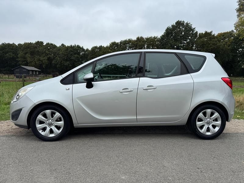 Occasion Opel Meriva Edition 120 PK (88 kW) 2012 Grijs MPV