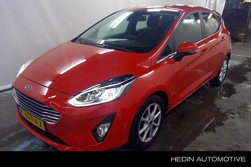 Rood Occasion 2021 Ford Fiesta Titanium Hatchback | € 15.945 (Goede deal) - Afbeelding 1/3