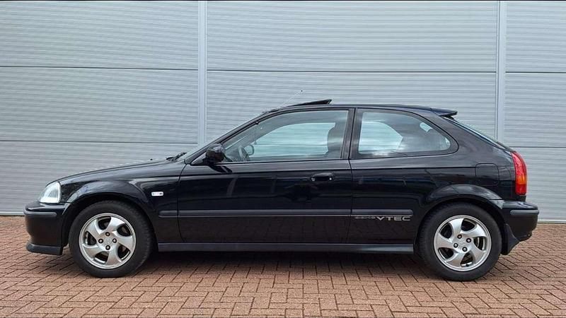 Zwart Gebruikt 1997 Honda Civic Hatchback | € 8.950 - Afbeelding 1/4