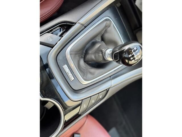 Occasion Ford Mondeo Titanium 120 PK (88 kW) 2015 Wit, metallic lak Hatchback