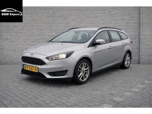 Grijs Occasion 2018 Ford Focus Trend Stationwagen | € 4.950 - Afbeelding 1/4