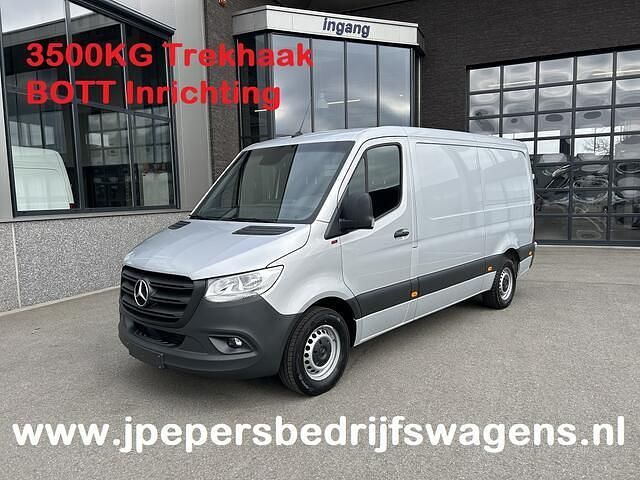 Occasion Mercedes Sprinter 150 PK (110 kW) 2021 Zilver (metallic) Van