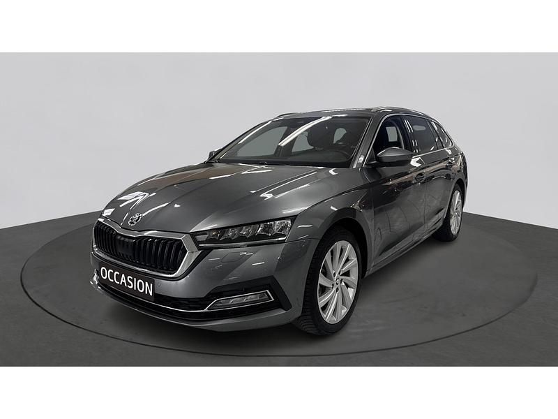 Grijs Occasion 2023 Skoda Octavia Business Line Stationwagen | € 25.950 (Eerlijke prijs) - Afbeelding 1/3