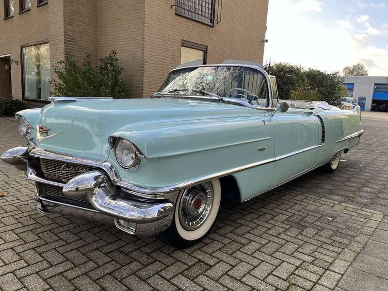 Blauw Gebruikt 2023 Cadillac Deville Cabriolet | € 79.950 - Afbeelding 1/4