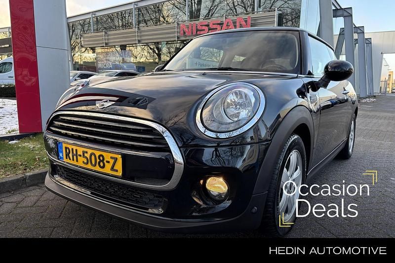 Occasion Mini Cooper Business 136 PK (100 kW) 2017 Zwart Hatchback