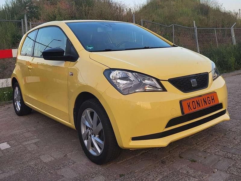 Geel Gebruikt 2012 Seat Mii Chic Hatchback | € 4.295 (Super prijs) - Afbeelding 1/4