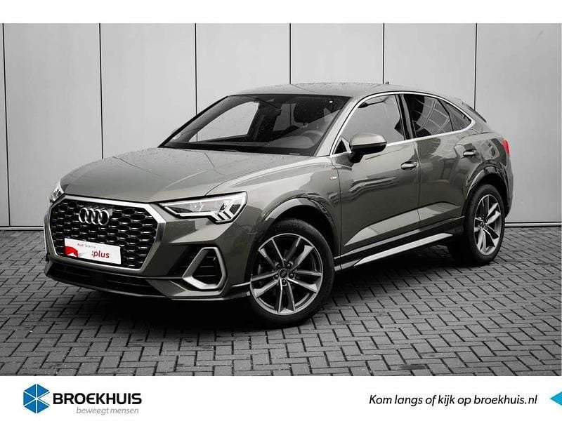 Grijs Gebruikt 2024 Audi Q3 Sportback Competition SUV | € 49.950 (Super prijs) - Afbeelding 1/4