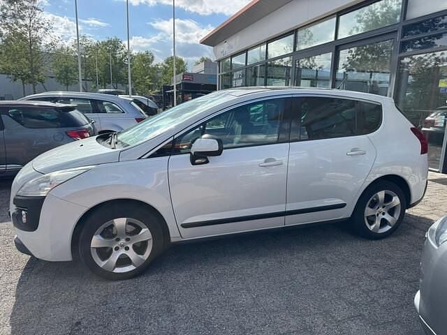 Wit Gebruikt 2009 Peugeot 3008 MPV | € 1.750 (Super prijs) - Afbeelding 1/2