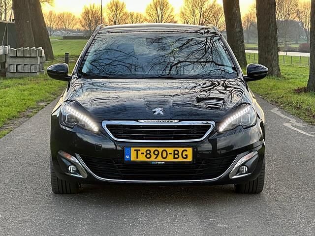 Occasion Peugeot 308 SW GT-line 131 PK (96 kW) 2015 Zwart (metallic) Stationwagen