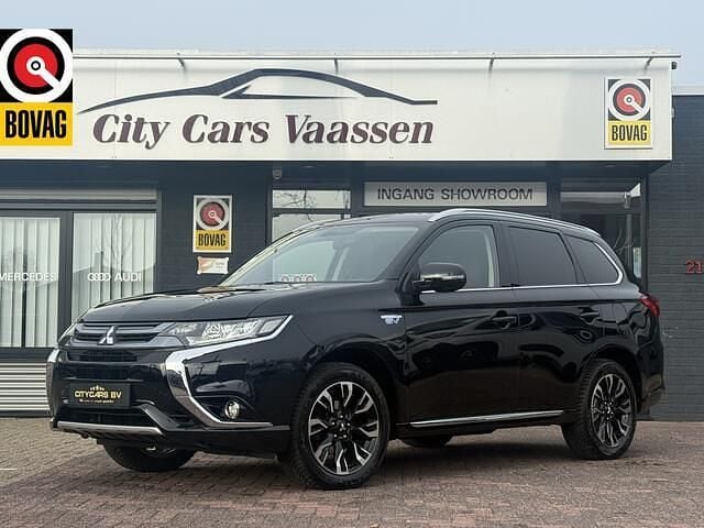 Occasion Mitsubishi Outlander 203 PK (149 kW) 2017 Zwart SUV
