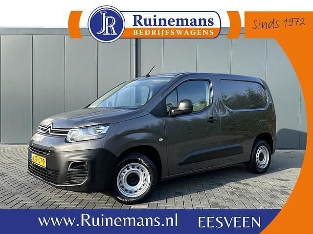 Grijs (metallic) Gebruikt 2023 Citroën Berlingo Van | € 12.950 (Eerlijke prijs) - Afbeelding 1/4
