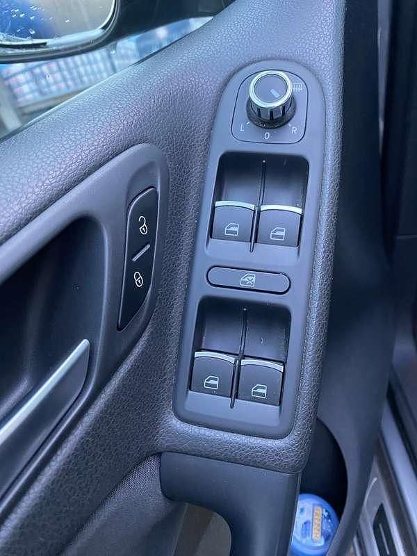 Grijs Gebruikt 2011 VW Golf VI Highline Hatchback | € 6.450 (Eerlijke prijs) - Afbeelding 1/4