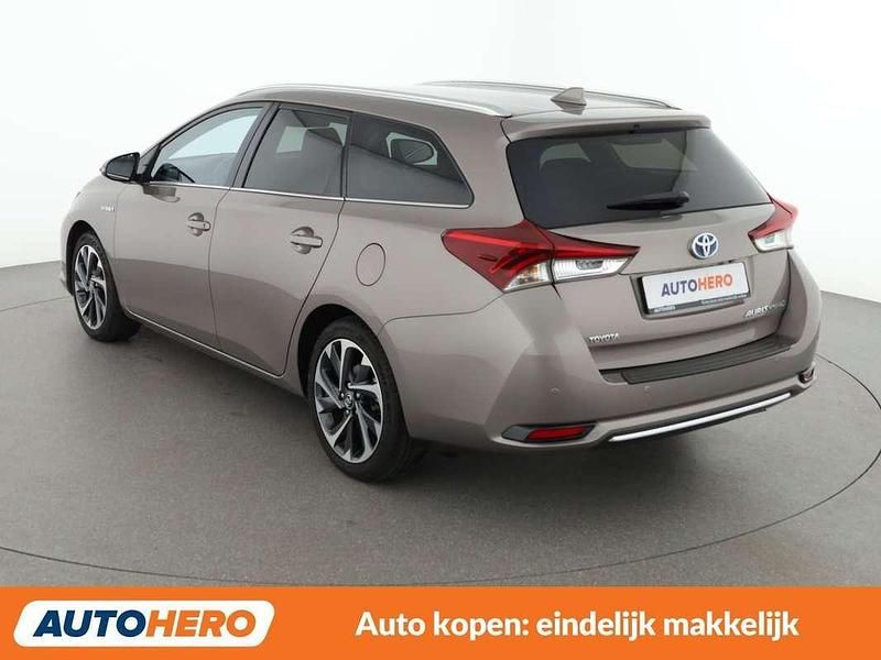 Occasion Toyota Auris Hybrid Design 99 PK (72 kW) 2016 Bruin Stationwagen