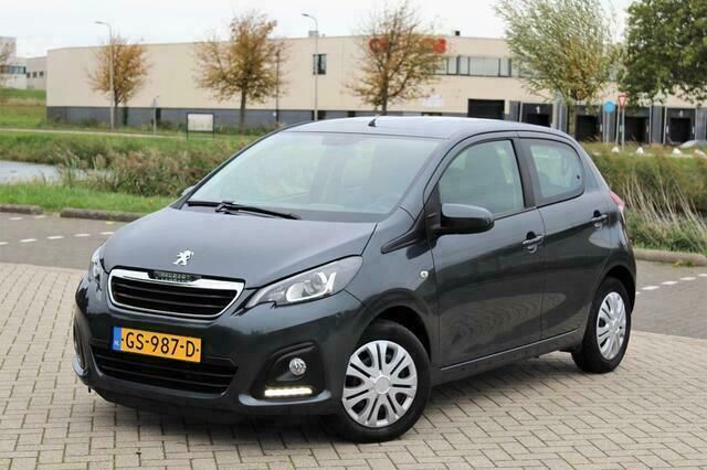 Grijs Gebruikt 2015 Peugeot 108 Active Hatchback | € 7.499 (Eerlijke prijs) - Afbeelding 1/4