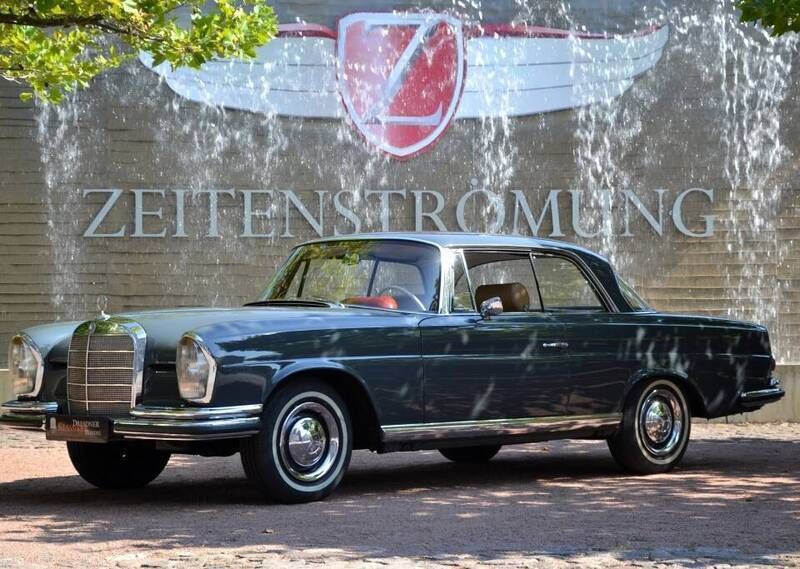 Grijs Gebruikt 1964 Mercedes 220 SE Coupé | € 48.900 - Afbeelding 1/4