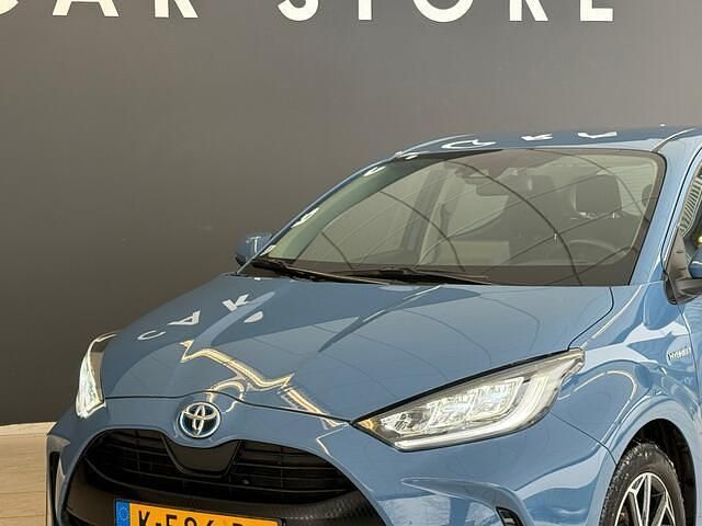 Occasion Toyota Yaris 93 PK (68 kW) 2020 Blauw Hatchback