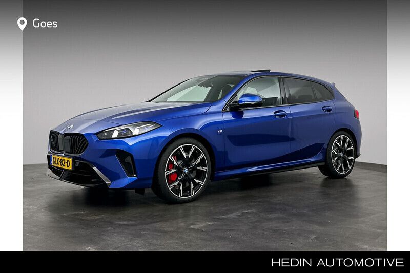 Blauw Gebruikt 2024 BMW 120 M Sport Hatchback | € 44.880 - Afbeelding 1/4