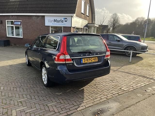 Occasion Volvo V70 Momentum 179 PK (131 kW) 2013 Blauw (metallic) Stationwagen