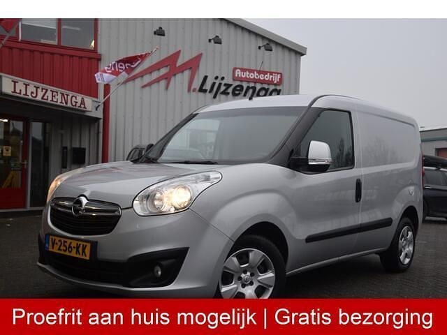 Occasion Opel Combo Sport 97 PK (71 kW) 2017 Zilver Van