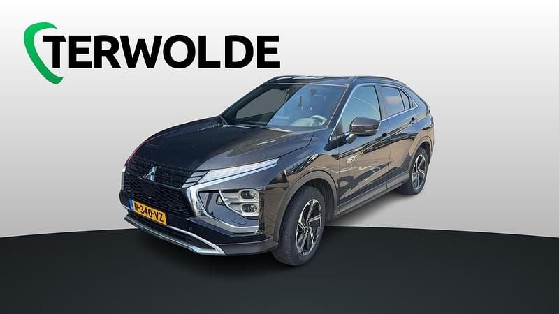 Zwart Gebruikt 2022 Mitsubishi Eclipse Cross Instyle SUV | € 25.345 (Goede deal) - Afbeelding 1/4