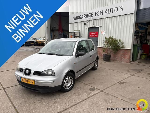 Grijs Gebruikt 2001 Seat Arosa Hatchback | € 1.150 (Eerlijke prijs) - Afbeelding 1/4